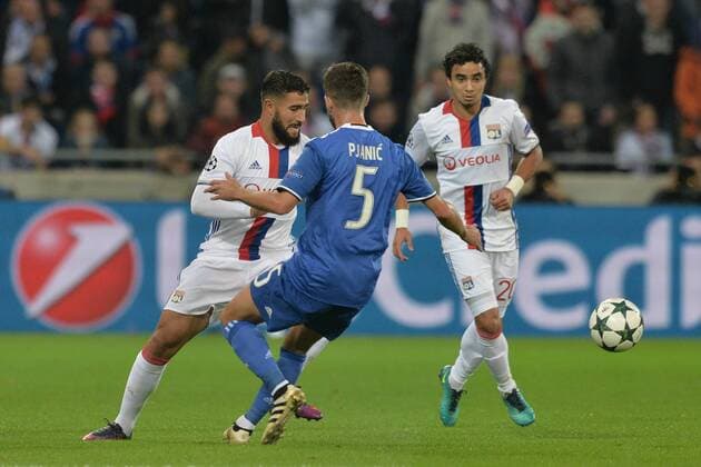 Nabil Fekir (lyon) vs Miralem Pjanic (juventus) - Fussball, Champions League, Olympique Lyon vs. Juventus Turin - 18 10 2016 FredericChambert Panoramic 