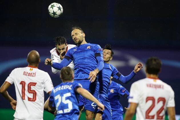 SOCCER - CL, Zagreb vs Sevilla ZAGREB,CROATIA,18.OCT.16 - SOCCER - UEFA Champions League, group stage, GNK Dinamo Zagreb vs Sevilla FC. Image shows Gordon Schildenfeld (Zagreb). GEPAxpictures xMaticxKlansek