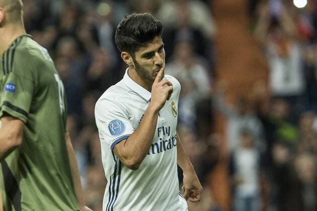 Real Madrid s Marco Asensio during the match of UEFA Champions League group stage between Real Madrid and Legia de Varsovia at Santiago Bernabeu Stadium in Madrid, Spain. October 18, 2016.  (20161018044)