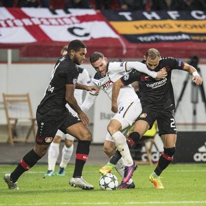 (L-R) Jonathan Tah of Bayer 04 Leverkusen, Vincent Janssen of Tottenham Hotspur FC, Omer Toprak of Bayer 04 Leverkusenduring the Champions League group E match between Bayer Leverkusen and Tottenham Hotspur on October 18, 2016 at the Bay Arena in Leverkusen, Germany Bayer Leverkusen v Tottenham Hotspur UEFA Champions League 2016 2017 xVIxGerritxvanxKeulenxIVx 6420629