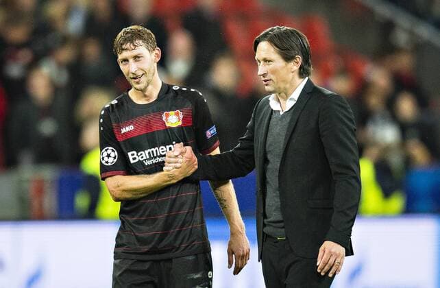 Leverkusen, 18.10.2016, BayArena Stefan Kiessling (Bayer) und Trainer Roger Schmidt (Bayer) Bayer Leverkusen - Tottenham Hotspur mm