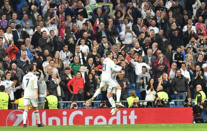 Alvaro Morata (Real Madrid) and Lucas Vazquez (Real Madrid) celebrate Vazquez goal for the 4-1 during the UEFA Champions League match between Real Madrid and Legia Warszawa played at Estadio Santiago Bernabeu, Madrid  xJ.M.Colomox xx