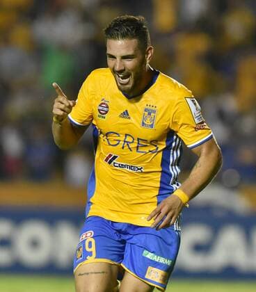 Tigres Andy Delort from France celebrates his goal against Herediano during their Champions League of Concacaf match at Universitario stadium in Monterrey, Mexico, 18 October 2016. Tigres of Mexico Vs. Herediano of Costa Rica !ACHTUNG: NUR REDAKTIONELLE NUTZUNG!  MY01 20161019-636124526152027050