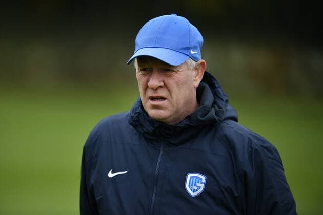 Genk s head coach Peter Maes pictured during a training of Belgian soccer team RC Genk, Wednesday 19 October 2016, in Genk. Tomorrow Genk is playing the third game of the group stage of the Europa League competition against Portuguese team Athletic Bilbao. YORICKxJANSENS  x04960180x