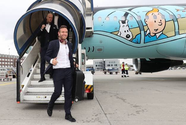 Anderlecht s Diego Capel pictured at the arrival of Belgian soccer team RSC Anderlecht, Wednesday 19 October 2016, in Frankfurt, Germany. Tomorrow Anderlecht is playing German club FSV Mainz in the third match of the group stage of the Europa League competition. VIRGINIExLEFOUR  x04960264x