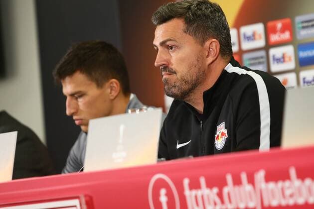 SOCCER - EL, RBS vs Nice, preview SALZBURG,AUSTRIA,19.OCT.16 - SOCCER - UEFA Europa League, group stage, Red Bull Salzburg vs OGC Nice, preview, press conference PK Pressekonferenz RBS. Image shows head coach Oscar Garcia (RBS). GEPAxpictures xFelixxRoittner
