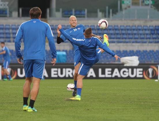 SOCCER - EL, Roma vs A.Wien, preview ROME,ITALY,19.OCT.16 - SOCCER - UEFA Europa League, group stage, AS Roma vs FK Austria Wien, preview, final training A.Wien. Image shows Ognjen Vukojevic, Raphael Holzhauser and Petar Gluhakovic (A.Wien). GEPAxpictures xChristianxOrt