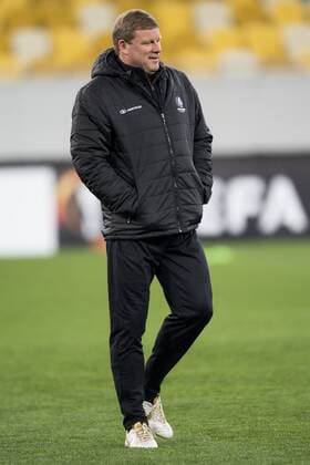 Gent s head coach Hein Vanhaezebrouck pictured during a training of Belgian soccer team KAA Gent, Wednesday 19 October 2016, in Lviv, Ukraine. Tomorrow Gent is playing Ukraine club Shaktar Donetsk in the third match of the group stage of the Europa League competition. JASPERxJACOBS  x04960940x