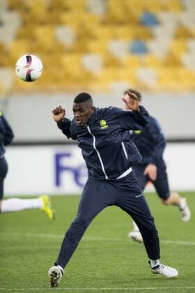 Gent s Kalifa Coulibaly pictured in action during a training of Belgian soccer team KAA Gent, Wednesday 19 October 2016, in Lviv, Ukraine. Tomorrow Gent is playing Ukraine club Shaktar Donetsk in the third match of the group stage of the Europa League competition. JASPERxJACOBS  x04960946x