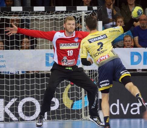 TVB 1898 Stuttgart-Rhein-Neckar Löwen 19.10.2016 Deutschland Handball Bundesliga Männer SAison 16 17 TVB 1898 Stuttgart-Rhein-Neckar Löwen: TW Johannes Bitter Stuttgart, Nr.2 Andy Schmid Rhein-Neckar Löwen.