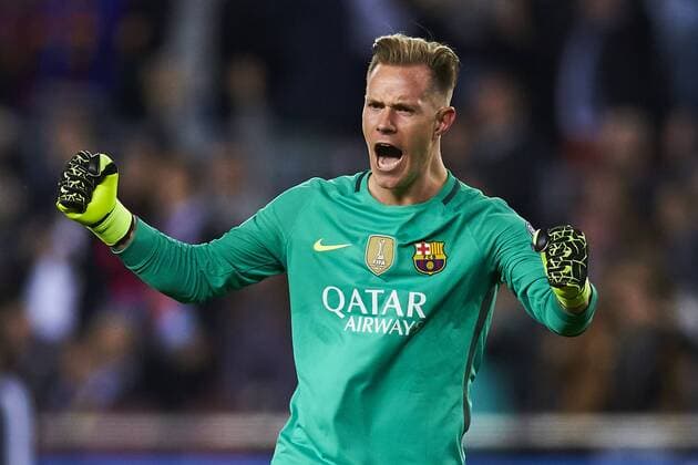 Bilder des Tages - SPORT 19.10.2016, xslx, Fussball UEFA Champions League, FC Barcelona Barca - FC Manchester City, emspor, v.l. Marc-Andre Ter Stegen (FC Barcelona) Jubelt nach Tor zum 1-0 von Lionel Messi (FC Barcelona) Barcelona