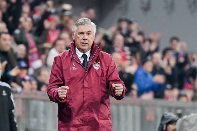 xtwx, 19.10.2016, Fussball Champions League, FC Bayern München (Muenchen) - PSV Eindhoven, Gruppe D - 3. Spieltag Gestik Trainer Carlo Ancelotti (Bayern) München Munich