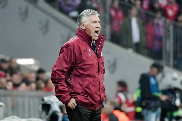 xtwx, 19.10.2016, Fussball Champions League, FC Bayern München (Muenchen) - PSV Eindhoven, Gruppe D - 3. Spieltag Gestik Trainer Carlo Ancelotti (Bayern) München Munich