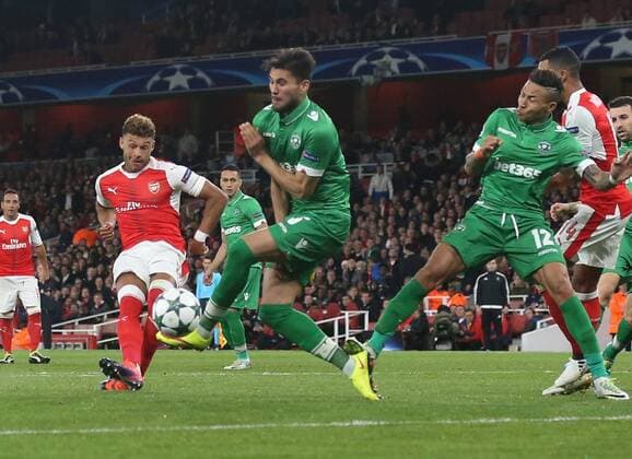 Arsenal s Alex Oxlade-Chamberlain scoring his sides third goal during the Champions League group A match at the Emirates Stadium, London. Picture date October 19th, 2016 Pic David Klein Sportimage EDITORIAL USE ONLY. No use with unauthorised audio, video, data, fixture lists, club league logos or live services. Online in-match use limited to 120 images, no video emulation. No use in betting, games or single club league player publications.