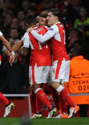 19.10.2016. Emirates Stadium, London, England. UEFA Champions League Football. Arsenal versus PFC Ludogorets Razgrad. Alex Oxlade-Chamberlain celebrates making it 3-0 with Arsenal Defender Hector Bellerin and Arsenal Forward Theo Walcott xMarkxKertonx  ActionPlus11801786