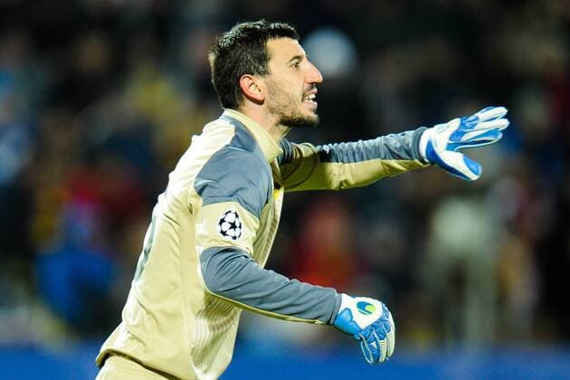 FuÃŸball, CL, FK Rostow - Atletico Madrid ROSTOV-ON-DON, RUSSIA - OCTOBER 19, 2016: Rostov s goalkeeper Soslan Dzhanayev in the 2016-17 Season UEFA Champions League Group D Round 3 football match against Atletico Madrid at the Olimp-2 Stadium. Valery Matytsin TASS  TS034F30