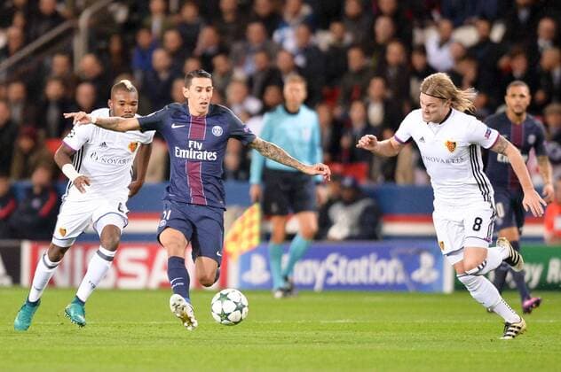 11 ANGEL DI MARIA (psg) - 08 Birkir Bjarnason - Fussball, Champions League, Paris Saint Germain PSG vs. FC Basel - 19 10 2016 AnthonyBIBARD FEP Panoramic 