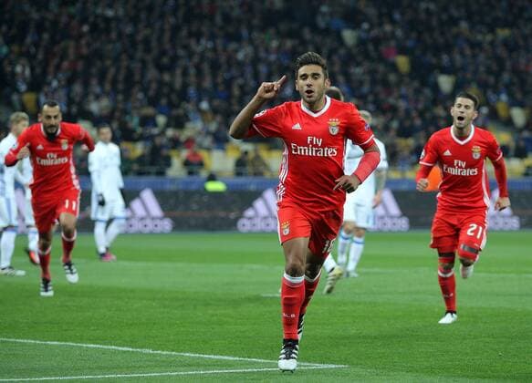 October 19, 2016 - Kiev, Ukraine - Benfica s Eduardo Salvio (C ) celebrates the goal scored during a the Champions League Group B soccer match between Dynamo Kiev and Benfica at the Olympiyskiy stadium in Kiev, Ukraine, on October 19, 2016. FC Dynamo Kyiv v SL Benfica - UEFA Champions League  - ZUMAn230 20161019_zaa_n230_159