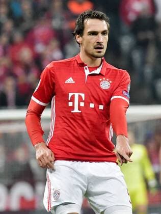 Fußball, CL, Bayern München - PSV Eindhoven xtwx, 19.10.2016, Fussball Champions League, FC Bayern München (Muenchen) - PSV Eindhoven, Gruppe D - 3. Spieltag Gestik Mats Hummels (Bayern) München Munich