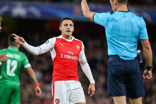 Alexis Sanchez (Arsenal), OCTOBER 19, 2016 - Football Soccer : Alexis Sanchez of Arsenal appeals to the referee during the UEFA Champions League Group Stage match between Arsenal and Ludogorets Razgrad at Emirates Stadium in London, England. Noxthirdxpartyxsales  (mdga012242)