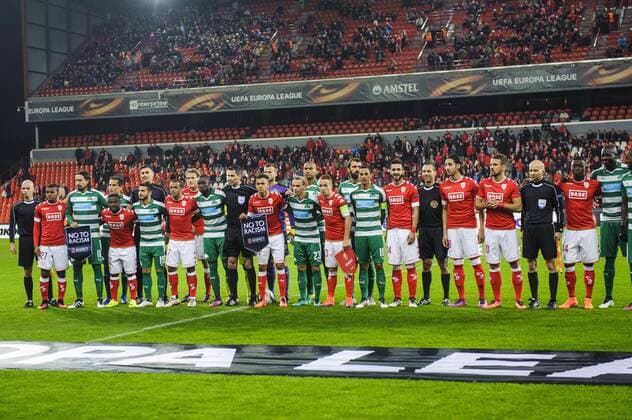 Standard s players and Panathinaikos players pictured before a third game of the group stage (group G) of the Europa League competition between Belgian soccer team Standard de Liege and Greek soccer team Panathinaikos, Thursday 20 October 2016, in Liege. NICOLASxLAMBERT  x04962324x