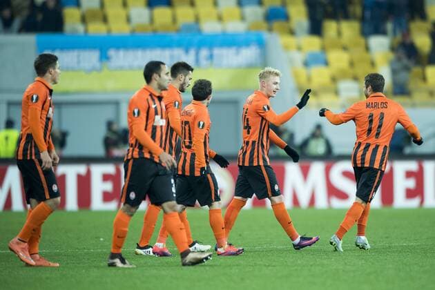 Shakhtar Donetsk s players celebrate after scoring during a third game of the group stage (group H) of the Europa League competition between Ukraine club Shaktar Donetsk and Belgian soccer team KAA Gent, Thursday 20 October 2016, in Lviv, Ukraine. JASPERxJACOBS  x04962341x