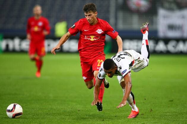 SOCCER - EL, RBS vs Nice SALZBURG,AUSTRIA,20.OCT.16 - SOCCER - UEFA Europa League, group stage, Red Bull Salzburg vs OGC Nice. Image shows Stefan Lainer (RBS) and Dalbert Estevao (Nice). GEPAxpictures xFelixxRoittner