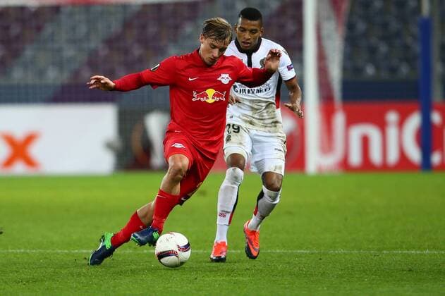 SOCCER - EL, RBS vs Nice SALZBURG,AUSTRIA,20.OCT.16 - SOCCER - UEFA Europa League, group stage, Red Bull Salzburg vs OGC Nice. Image shows Fredrik Gulbrandsen (RBS) and Dalbert Estevao (Nice). GEPAxpictures xFelixxRoittner