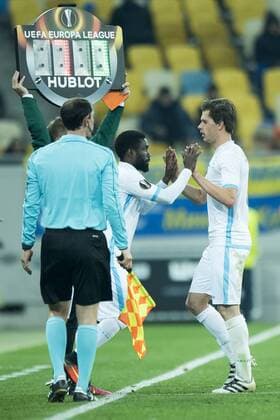 Gent s Ibrahim Rabiu and Gent s Hannes Van der Bruggen pictured during a third game of the group stage (group H) of the Europa League competition between Ukraine club Shaktar Donetsk and Belgian soccer team KAA Gent, Thursday 20 October 2016, in Lviv, Ukraine. JASPERxJACOBS  x04962497x