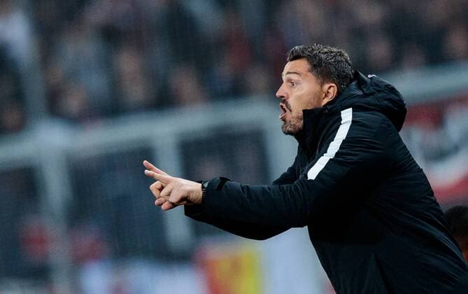 20.10.2016, Red Bull Arena, Salzburg, AUT, UEFA EL, FC Red Bull Salzburg vs OGC Nizza, Gruppe I, im Bild Trainer Oscar Garcia (FC Red Bull Salzburg) during the UEFA Europa League group I match between FC Red Bull Salzburg and OGC Nizza at the Red Bull Arena in Salzburg, Austria on 2016 10 20. Salzburg  EP_fei  