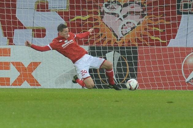 20.10.2016, xtkx, Fussball Europa League, FSV Mainz 05 - RSC Anderlecht, emspor, v.l.Gaetan Bussmann (Mainz 05) , Mainz