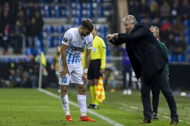 Genk s Tino-Sven Susic and Genk s head coach Peter Maes pictured during a third game of the group stage (group F) of the Europa League competition between Belgian soccer team RC Genk and Portuguese soccer team Athletic Bilbao, Thursday 20 October 2016, in Genk. KRISTOFxVANxACCOM  x04962811x