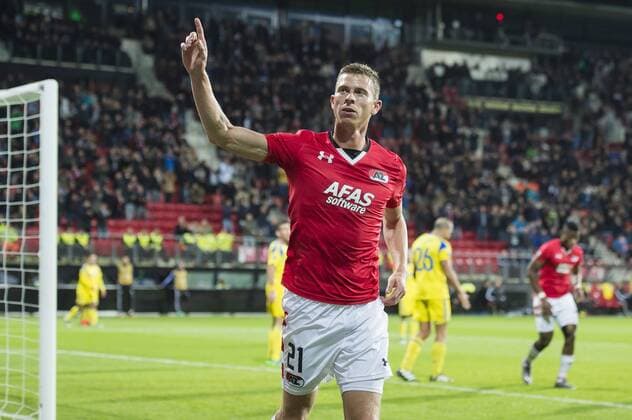 Robert Muhren of AZ Alkmaarduring the UEFA Europa League group D match between AZ Alkmaar and Maccabi Tel Aviv on October 20, 2016 at the AFAS stadium in Alkmaar, The Netherlands. AZ v Maccabi Tel Aviv UEFA Europa League 2016 2017 xVIxGerritxvanxKeulenxIVx 6432098
