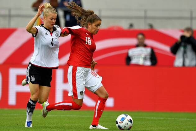 WOMEN SOCCER - GER vs AUT, friendly match REGENSBURG,GERMANY,22.OCT.16 - WOMEN SOCCER - OEFB international match Länderspiel Germany vs Austria, test match. Image shows Leonie Maier (GER) and Laura Feiersinger (AUT). GEPAxpictures xFlorianxErtl