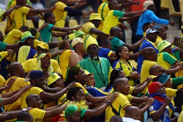 Mamelodi Sundowns fans cheer for their team during the 2016 African Champions League final in Alexandria, Egypt, on Oct. 23, 2016. South Africa s Mamelodi Sundowns won the 2016 African Champions League on Sunday by defeating Egypt s Zamalek with a 3-1 aggregate victory in the two-leg finals. ) (SP)EGYPT-ALEXANDIA-AFRICAN CHAMPIONS LEAGUE-FINAL AhmedxGomaa 