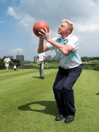 October 23, 2016 - Haikou, Hainan, China - Tennis legend Boris Becker during a basketball shoot out on the 17th tee at the Blackstone course in Mission Hills resort Haikou during the 2nd round of the 4th World celebrity Pro-am. .Blackstone course, Mission Hills resort, Haikou, Hainan Island China. Round 2 of the Mission Hills 4th World celebrity Pro-Am tournament 2016 - ZUMAr144 20161023_zap_r144_054