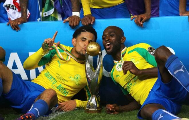 October 23, 2016 - Alexandria, Alexandria, Egypt - South Africa s Mamelodi Sundowns players celebrate after winning the CAF Champions League football competition following the final match against Egypt s Zamalek club on October 23, 2016 at the Borg el-Arab Stadium near Alexandria Middle East News - October 23, 2016 - ZUMAap3_ 20161023_zaf_ap3_033