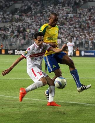 October 23, 2016 - Alexandria, Alexandria, Egypt - South Africa s Mamelodi Sundowns players and Egypt s Zamalek club compete during the CAF Champions League final football match between Zamalek and Mamelodi Sundowns on October 23, 2016 at the Borg el-Arab Stadium near Alexandria Middle East News - October 23, 2016 - ZUMAap3_ 20161023_zaf_ap3_040