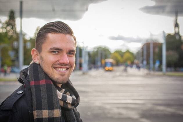 Pascal Testroet beim Fotoshooting. Pascal Testroet