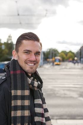 Pascal Testroet beim Fotoshooting. Pascal Testroet