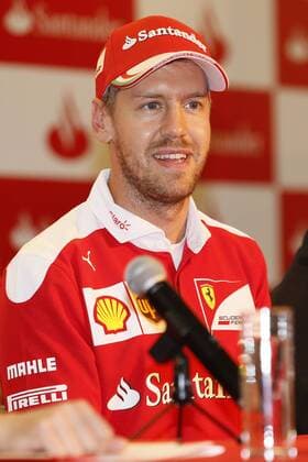 Bilder des Tages - Sport October 26, 2016 - Mexico - EUM20161026DEP12.JPG.CIUDAD DE MEXICO.- Student Normalistas-CDMX.- El piloto aleman Sebastian Vettel, durante conferencia de prensa ofrecida en el Tecnologico de Monterrey Campus Santa Fe, este miercoles 26 de octubre de 2016, en el marco del Gran Premio de Formula 1 que se llevara a cabo este fin de semana. Foto: Agencia EL UNIVERSAL Agustin Salinas RCC F1 2016 - Mexico Grand Prix - Preparations  - ZUMAu78_ 20161026_zaf_u78_056