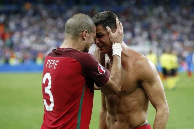 (L-R) Pepe of Portugal, Cristiano Ronaldo of Portugalduring the UEFA EURO EM Europameisterschaft Fussball 2016 final match between Portugal and France on July 10, 2016 at the Stade de France in Paris, France. Portugal v France UEFA EURO 2016 final 2016 2017 xVIxxIVx 6480351