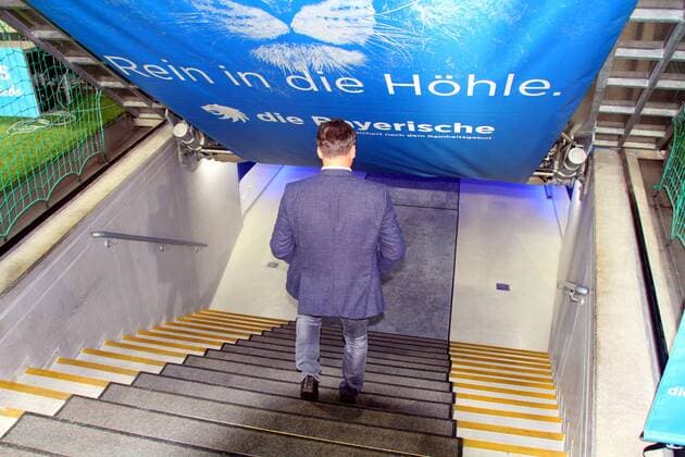 Trainer Kosta Runjaic (1860 München) im Tunnel Fussball 2. BL München Allianz Arena 28.10.2016 TSV 1860 München - FC Erzgebirge Aue