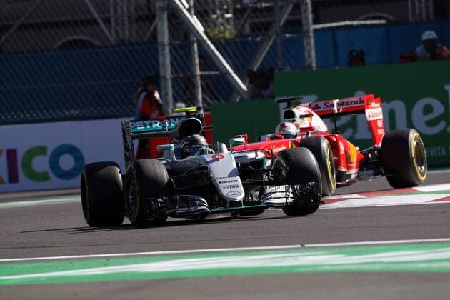 Mexican Grand Prix, Mexico City 27 - 30 October 2016 29.10.2016 - Free Practice 3, Nico Rosberg (GER) Mercedes AMG F1 W07 Hybrid and Sebastian Vettel (GER) Scuderia Ferrari SF16-H 