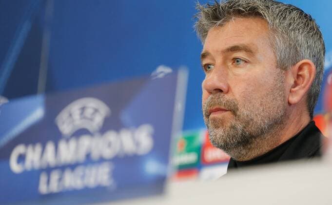 31.10.2016 St Jakob Stadion Basel , SCHWEIZ , Herren Fussball UEFA Champions League Pressekonferenz mit ChefTrainer Urs Fischer (FC Basel) 