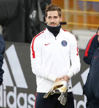 Bilder des Tages - SPORT 31.10.2016 St Jakob Stadion Basel , SCHWEIZ , Herren Fussball UEFA Champions League Abschlusstraining Im St Jakob Park : Im Bild Torwart Kevin Trapp (Paris Saint Germain) 