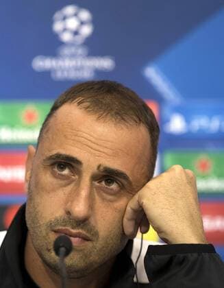 GNK Dinamo Zagreb s head coach Bulgarian Ivaylo Petev addresses a press conference PK Pressekonferenz at Ramon Sanchez Pizjuan Stadium in Seville, southern Spain, 01 November 2016. Sevilla FC will face GNK Dinamo Zagreb in a UEFA Champions League groups stage soccer match on 02 November. GNK Dinamo Zagreb presser !ACHTUNG: NUR REDAKTIONELLE NUTZUNG!  20161101-636136276130817193