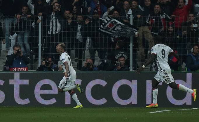 Besiktas Ricardo Quaresma celebrates his goal during a Champions League, group B soccer match, between Napoli and Besiktas at Vodafone Arena in Istanbul, 1st of November, 2016. (  Copyright: TolgaxAdanalix-xDepoxPhotos 15551926