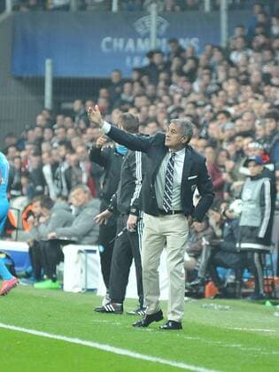UEFA Champions League Group B match between Besiktas and Napoli at Vodafone Arena in Istanbul , Turkey ,November 01 , 2016. Final Score : Besiktas 1 - Napoli 1 Pictured : Coach Senol Gunes of Besiktas . 