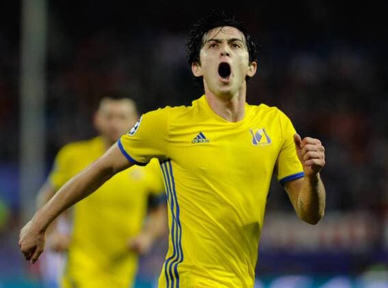 Bilder des Tages - SPORT FC Rostov Forward, Sardar Azmoun, number 20 celebrates after scoring a goal (1,1). Round 4 of the CHAMPIONS league, soccer match between Atletico de Madrid - FC Rostov at the Vicente Calderon estadium, Madrid - Spain by November 1, 2016. FC Sevilla vs Dynamo Kiew - Football Champions League  xGregorioxLopezx x SOCCERxSPAINx